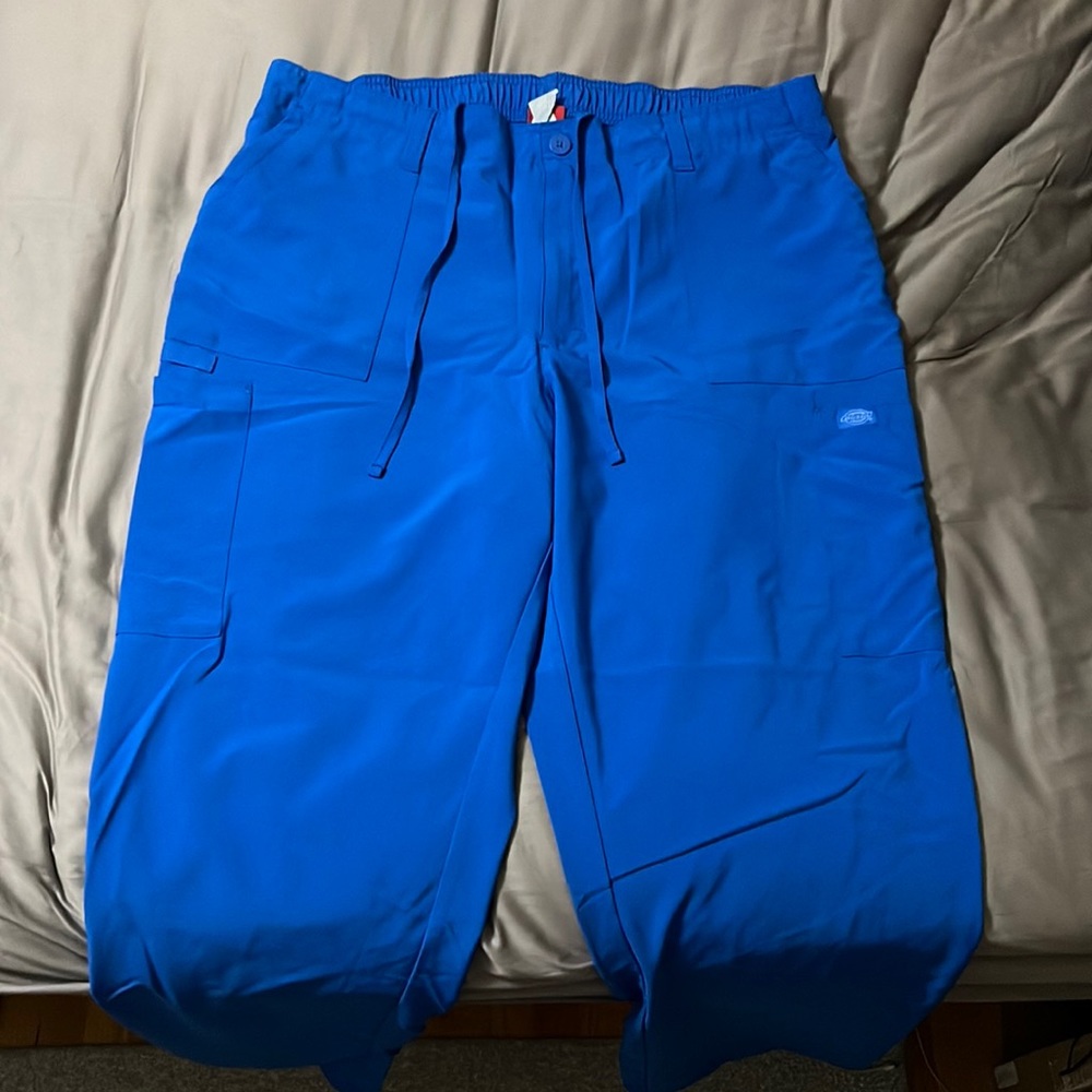 Dickies scrubs